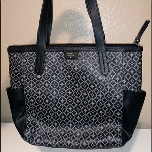 Fossil diamond pattern tote